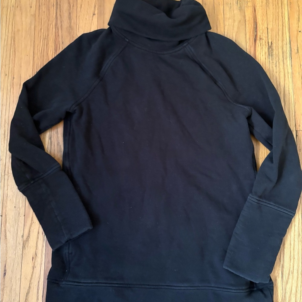 Lululemon | turtleneck tunic sweatshirt| size 6